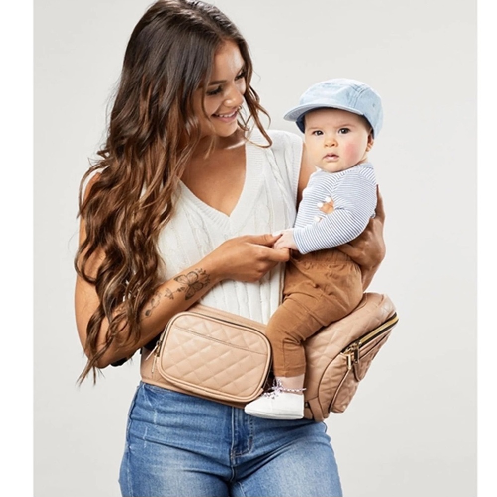 Tushbaby Hip Carrier Vegan Leather Sand - like new!